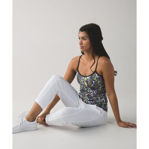 Lululemon Power Y Tank - Floral Sport Gator 10 - Picture 2 of 8